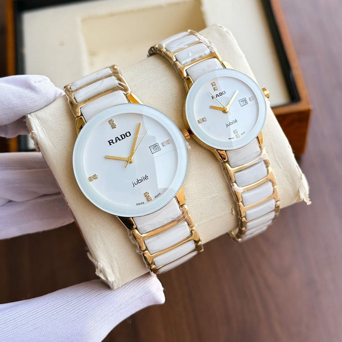 Luxury Ceramic Timepiece for Men and Women
