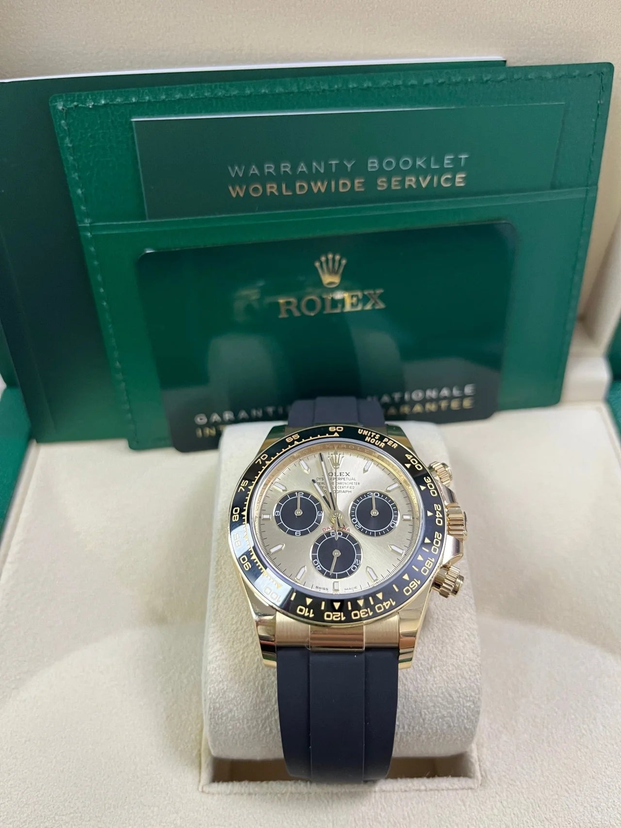Rolex Daytona Golden And Black Index Dial Oysterflex Strap 126518ln